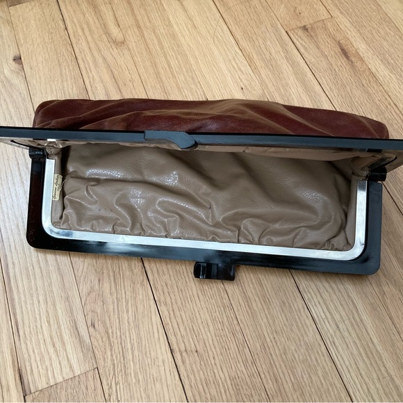 Vintage early 70s Leather Tortoise Shell framed clutch. Brown. Made in Italy - Picture 5 of 12